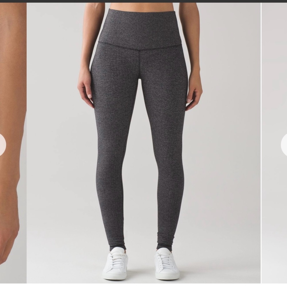 Lululemon Wunder Unders - thick luon